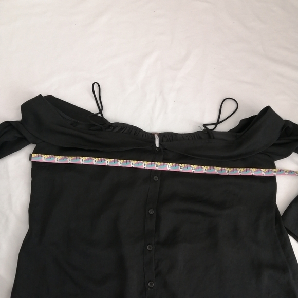 Free People Walk This Way Off the Shoulder Black Satin Button Blouse Small - Picture 12 of 14